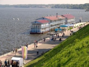 Река Волга пристань